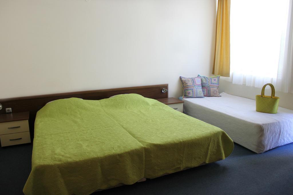 Family Hotel Electra Pomorie Bilik gambar